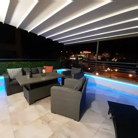 La Terrazza * * * *city Center Lux New Apt+parking