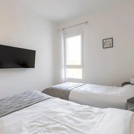 Apartmán La Terrazza * * * *city Center Lux New Apt+parking *