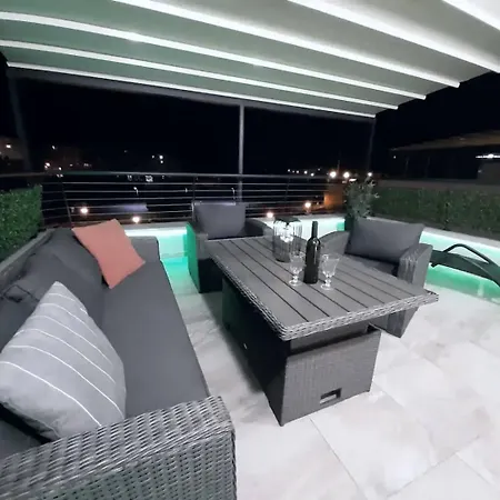 La Terrazza * * * *city Center Lux New Apt+parking * Pula
