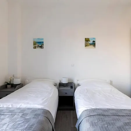 Apartmán La Terrazza * * * *city Center Lux New Apt+parking *
