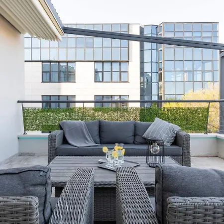 La Terrazza * * * *city Center Lux New Apt+parking *
