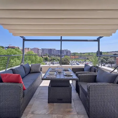 Apartmán La Terrazza * * * *city Center Lux New Apt+parking